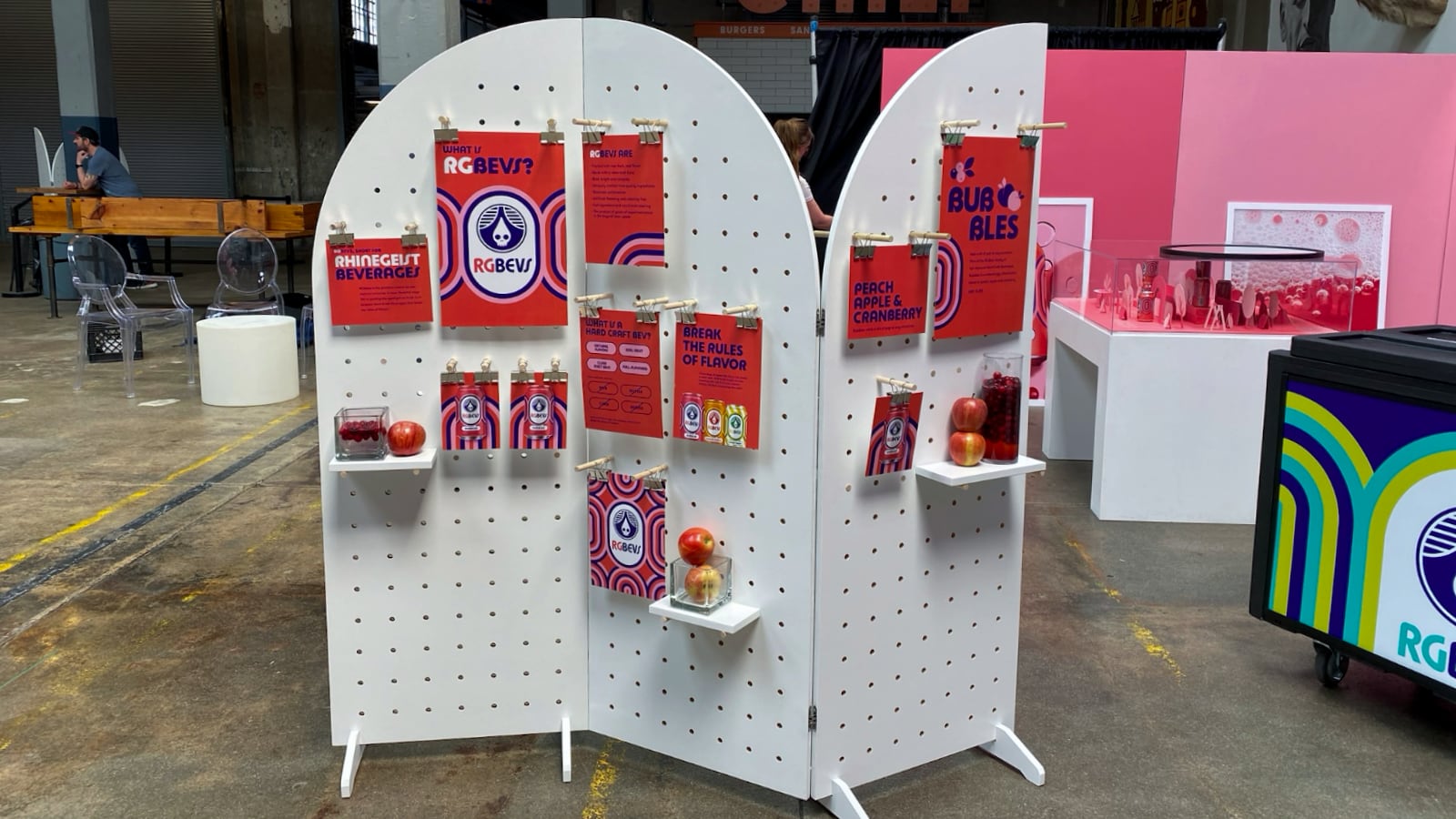 Bubbles accordion display