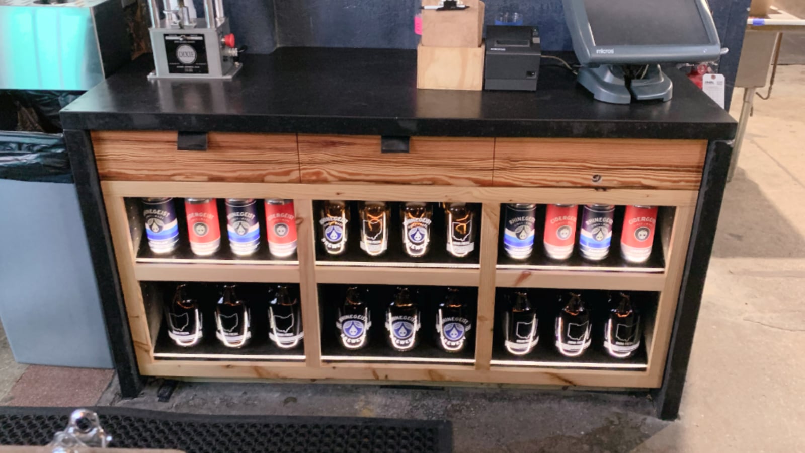 Back bar cabinetry
